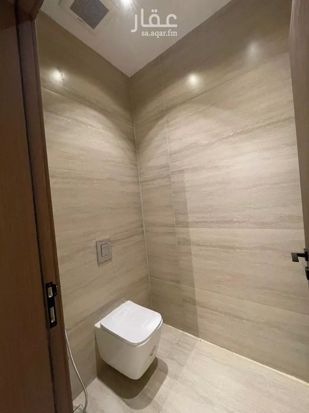 5 bedroom villa in Al Yaqout 16