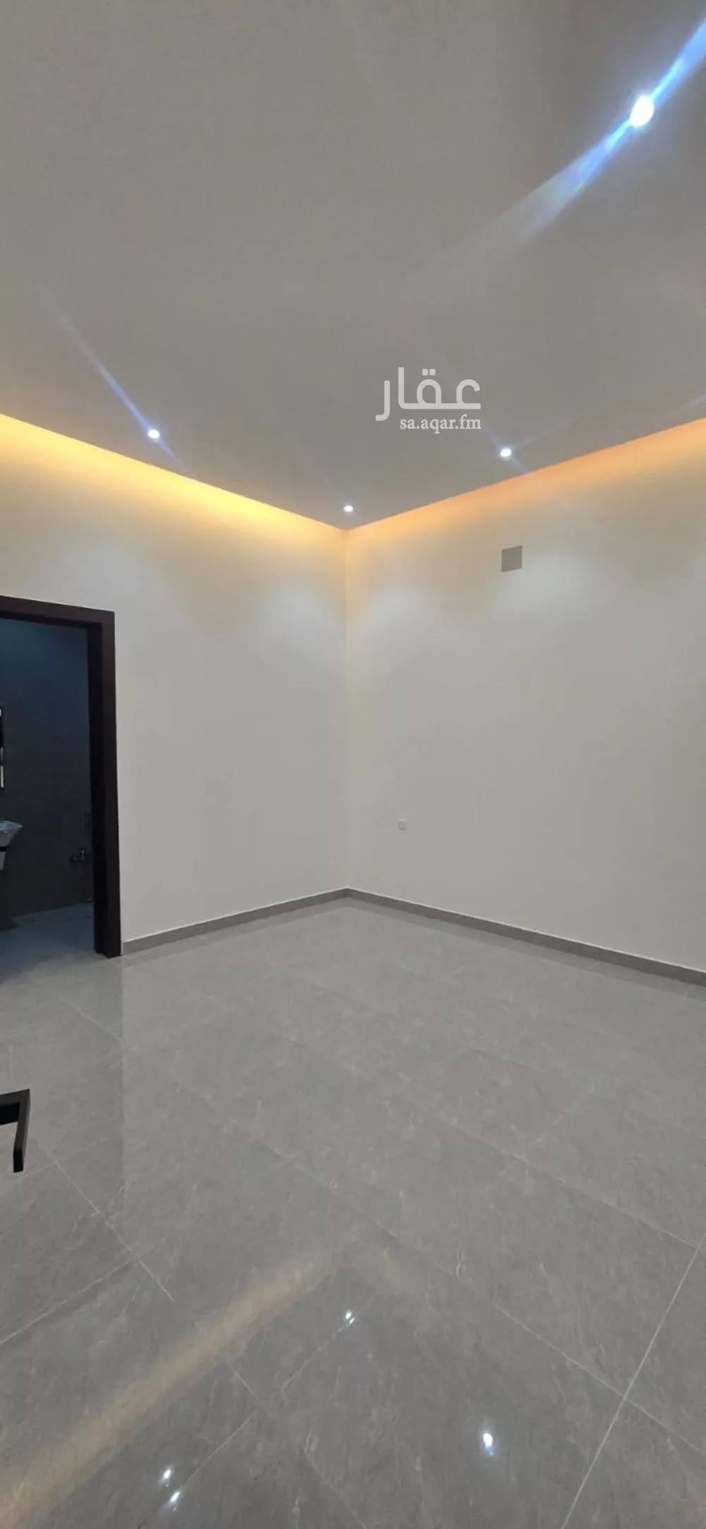 دور 4 غرف في العارض 10