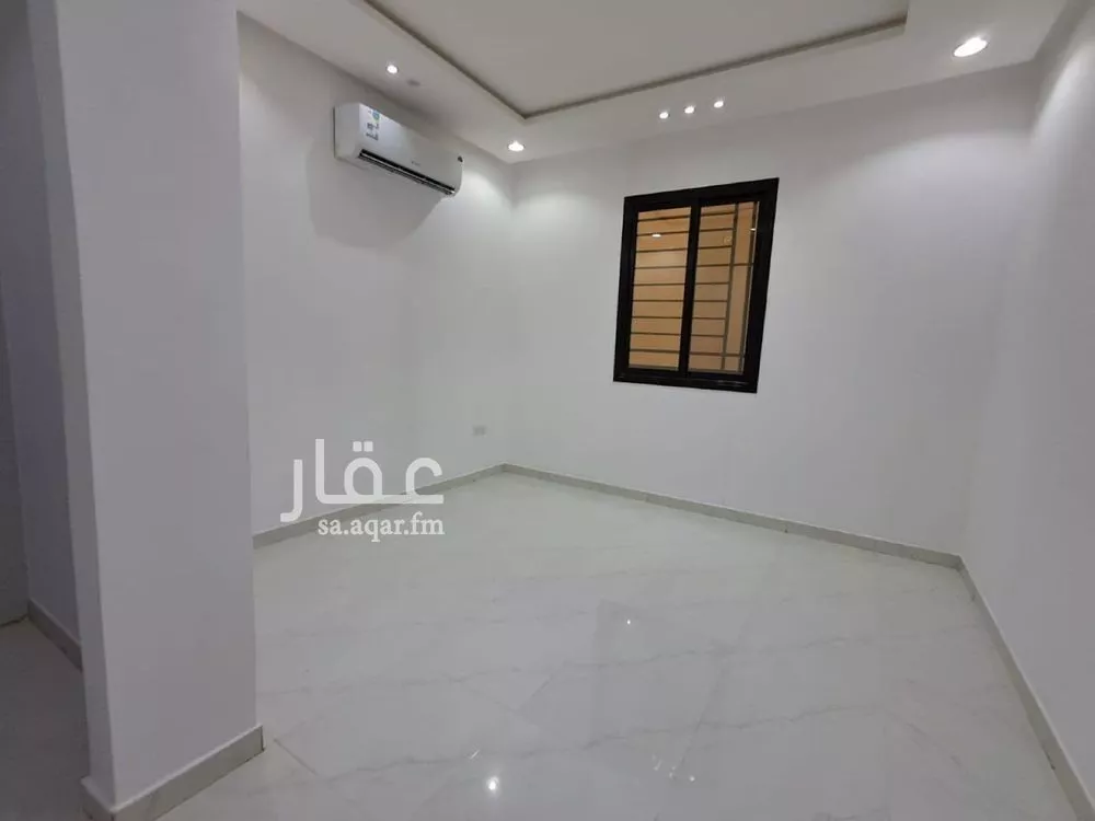 شقة 3 غرف في الرمال 3