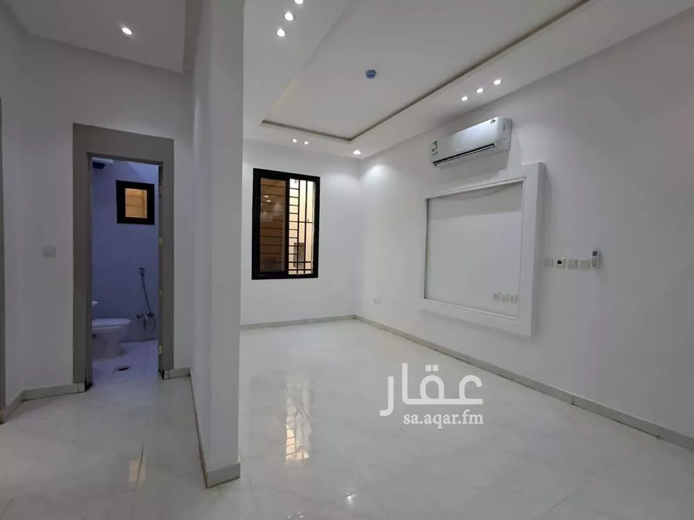 شقة 3 غرف في الرمال 5