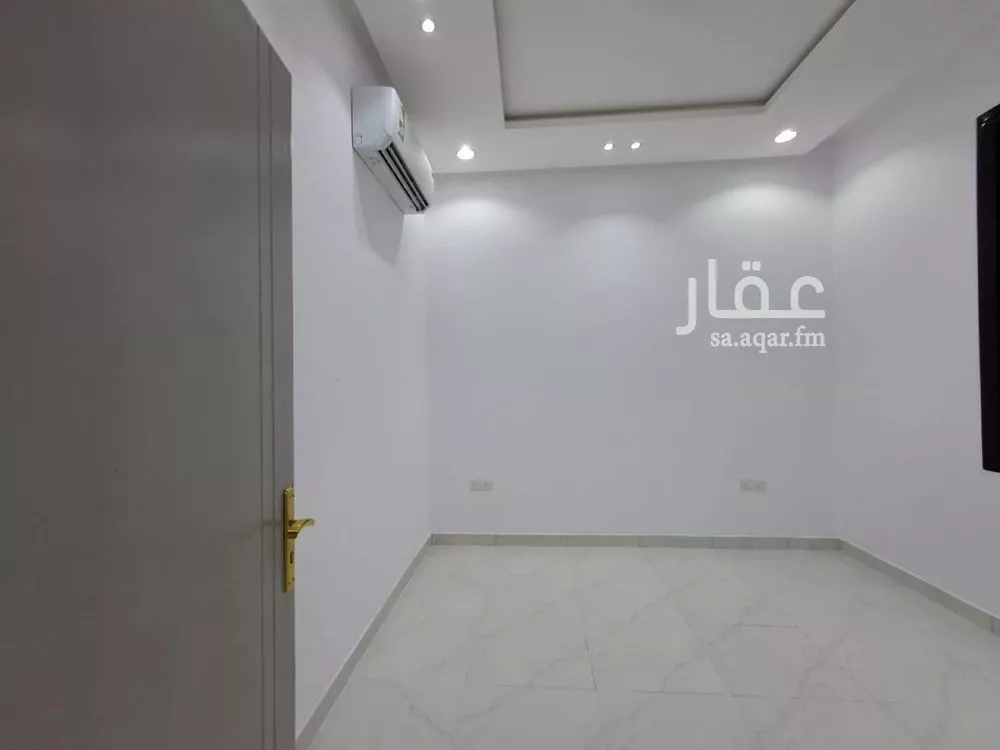 شقة 3 غرف في الرمال 6