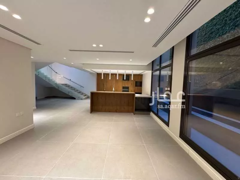 فيلا 6 غرف في العارض 12