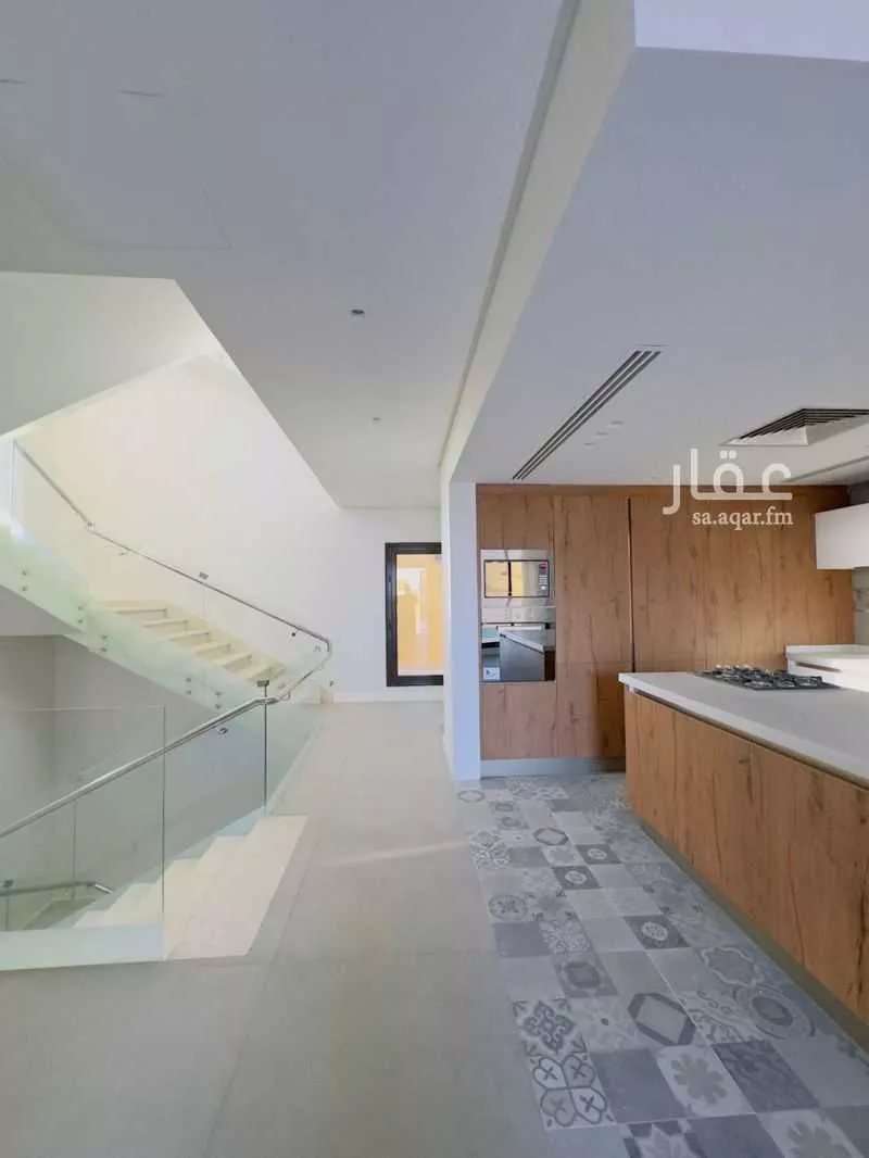 فيلا 6 غرف في العارض 14