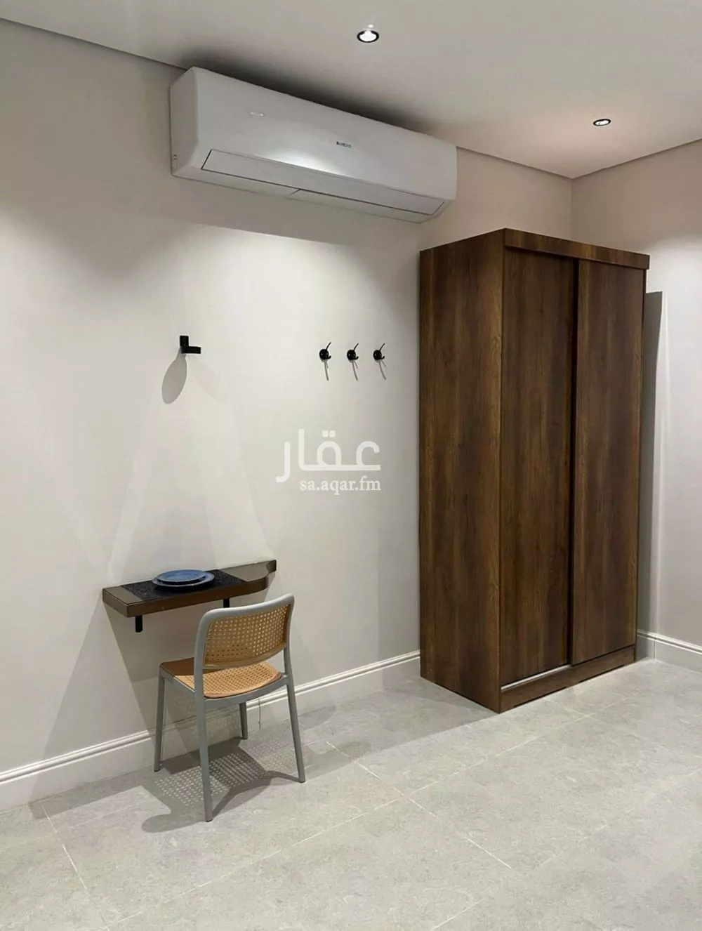 شقة 1 غرف في الرمال 3