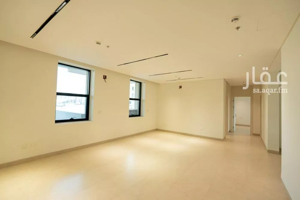 شقة 3 غرف في العارض 4