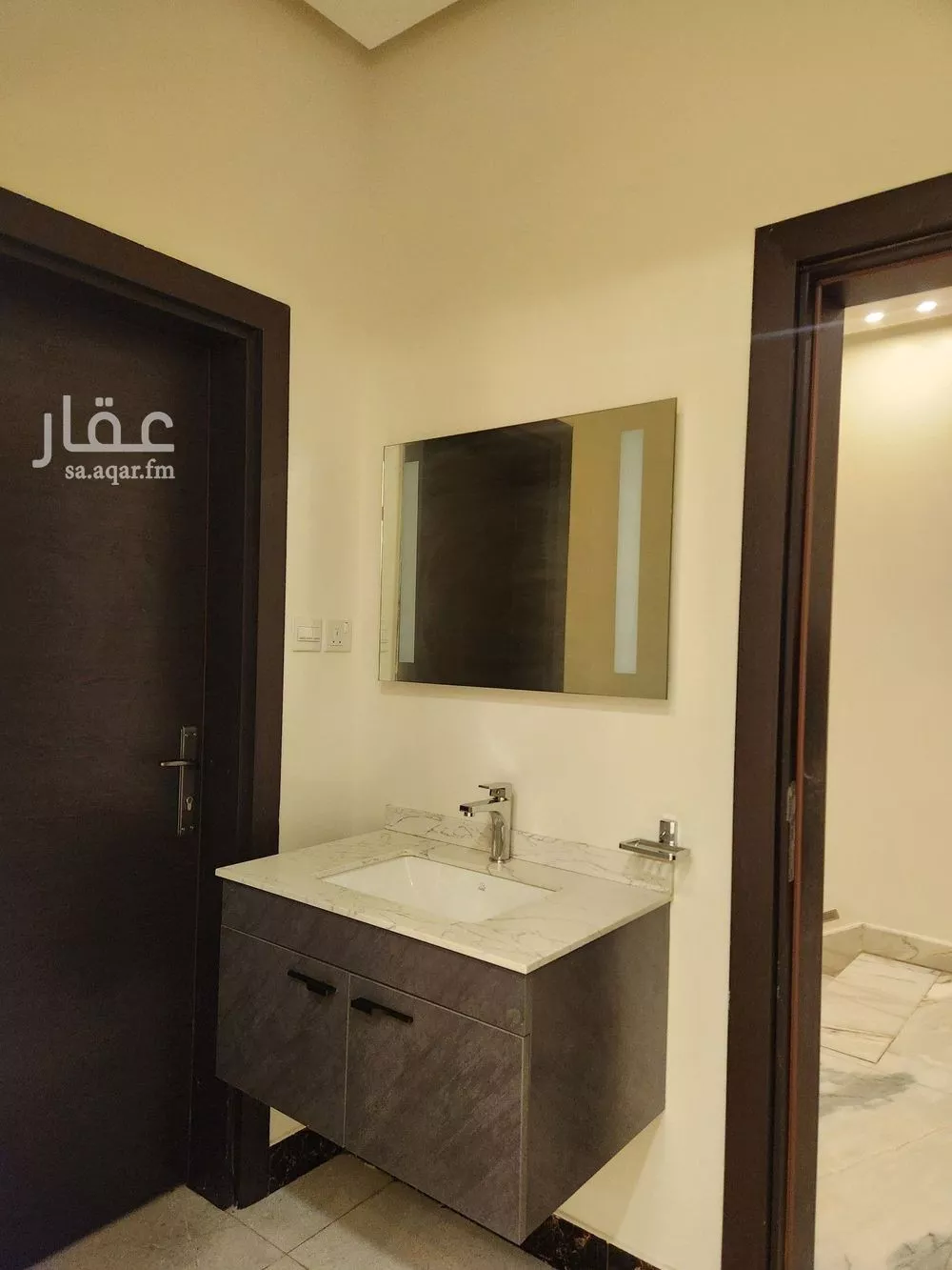 7 bedroom apartment in King Abdullah 6