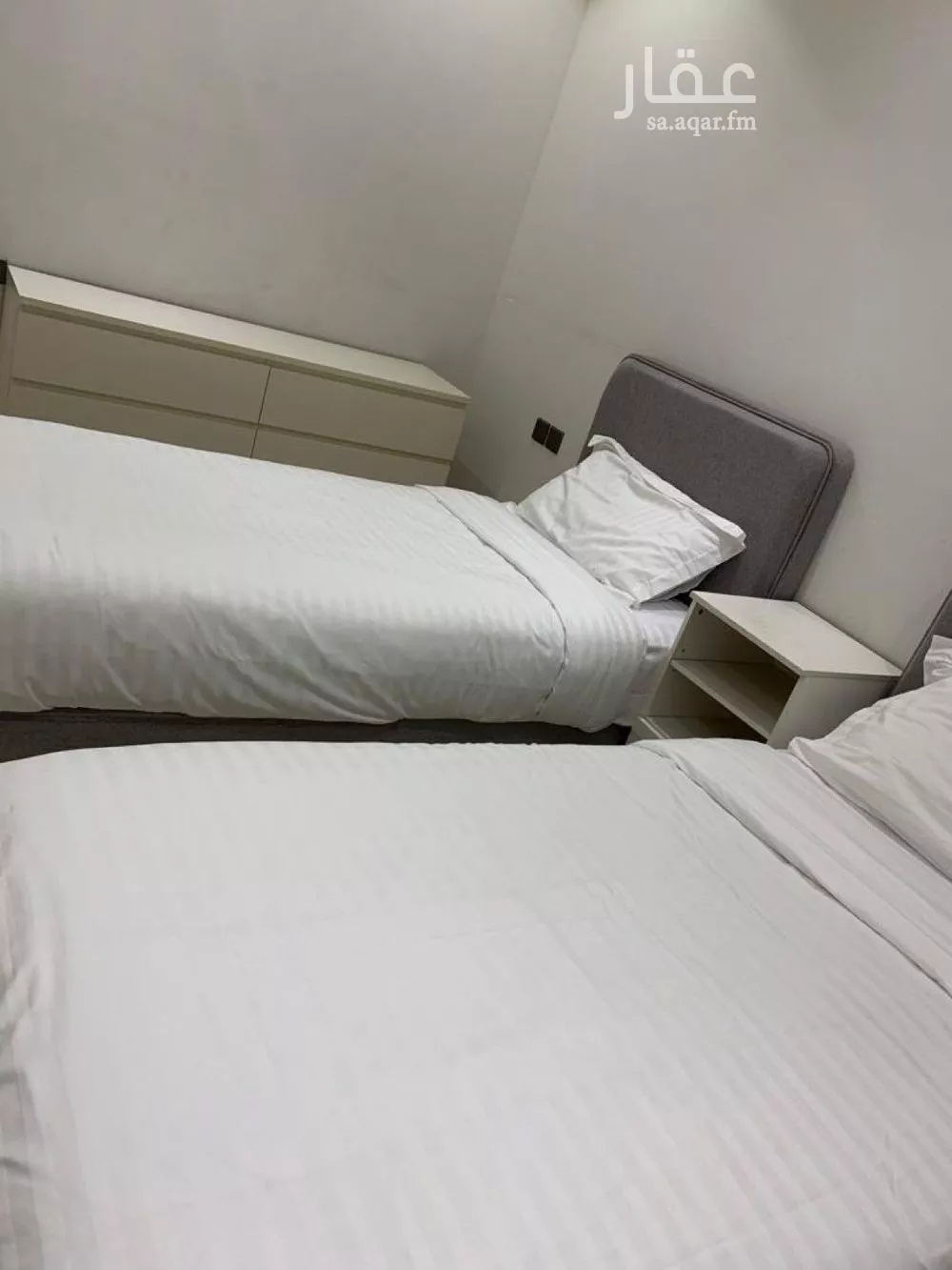 شقة 5 غرف في الملقا 11