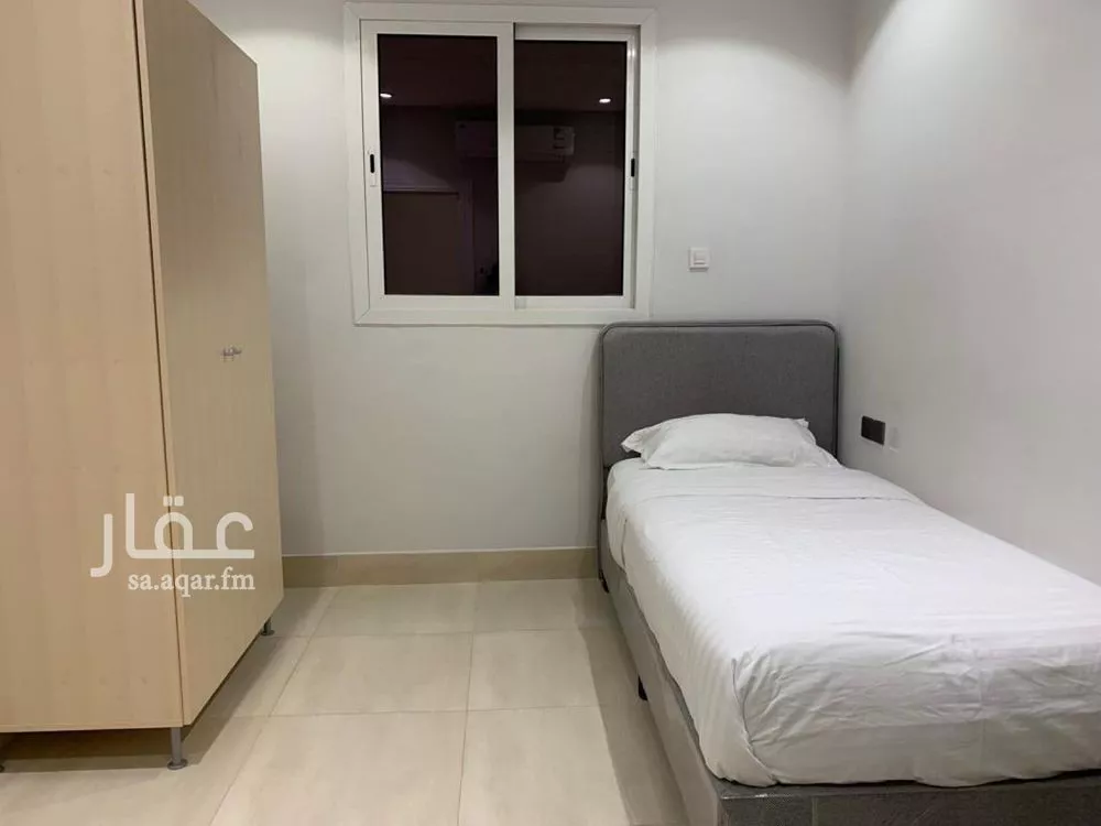 شقة 5 غرف في الملقا 7