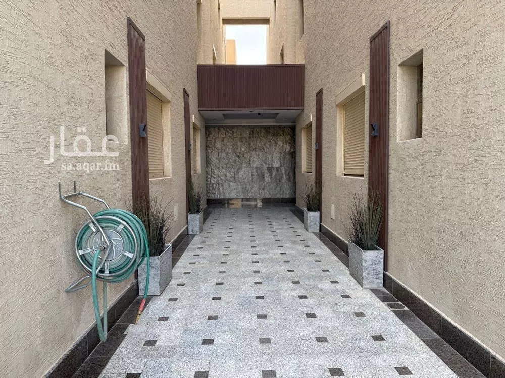 شقة 3 غرف في الملقا 6