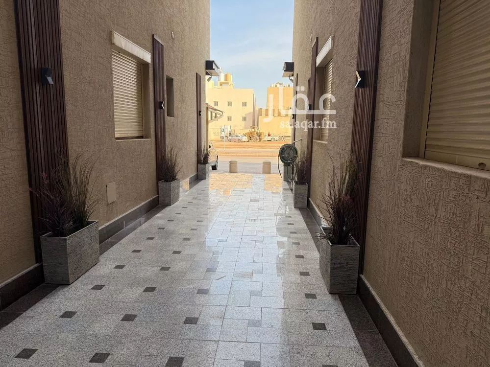 شقة 3 غرف في الملقا 10