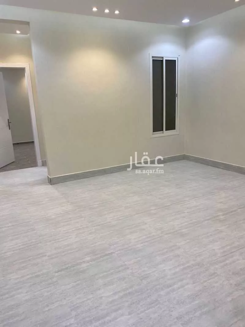 شقة 3 غرف في عكاظ 8