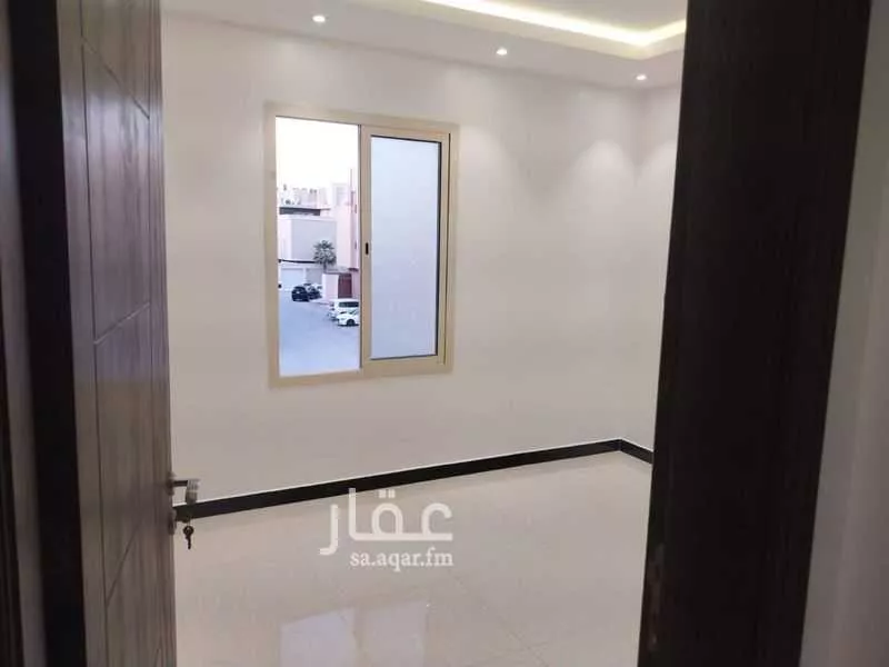 شقة 3 غرف في الملقا 5