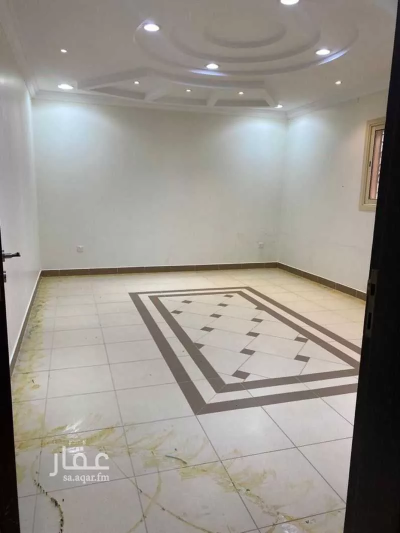 4 bedroom floor in Dhahrat Laban 15