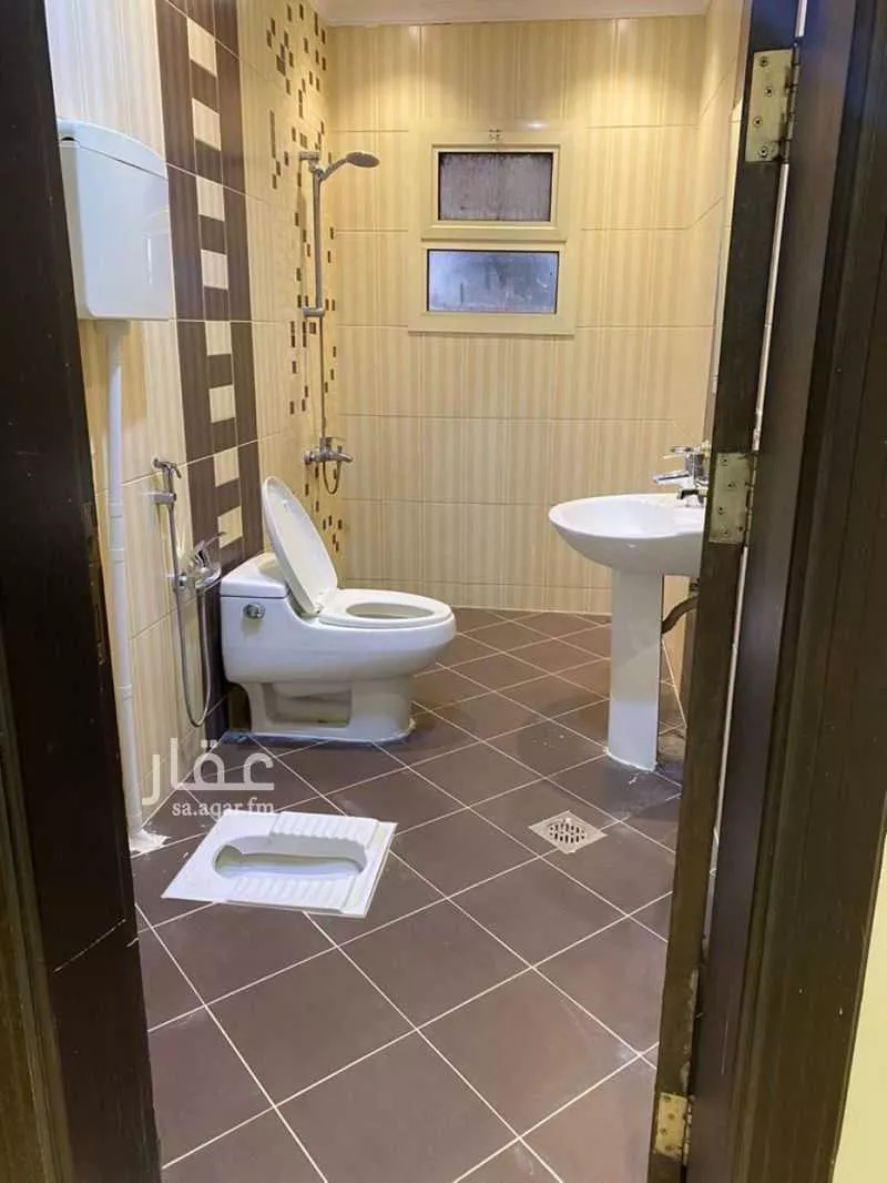 4 bedroom floor in Dhahrat Laban 8