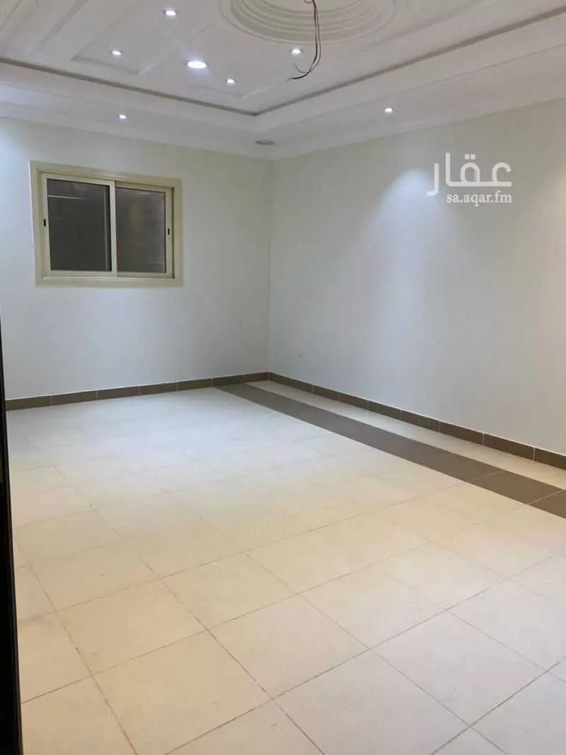 4 bedroom floor in Dhahrat Laban 10