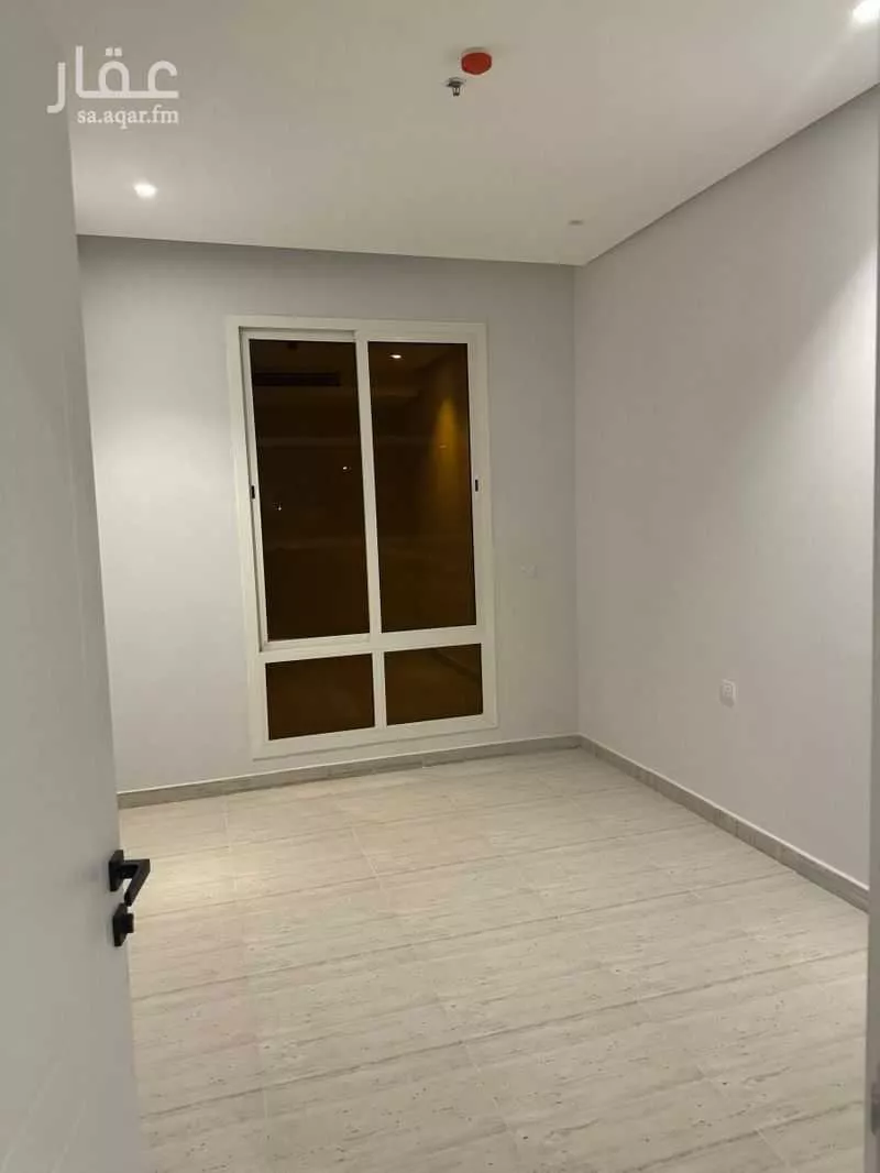 شقة 3 غرف في النرجس 12