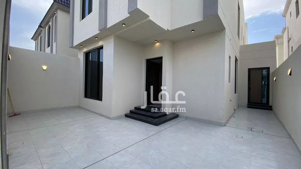 فيلا 6 غرف في الأمواج 4