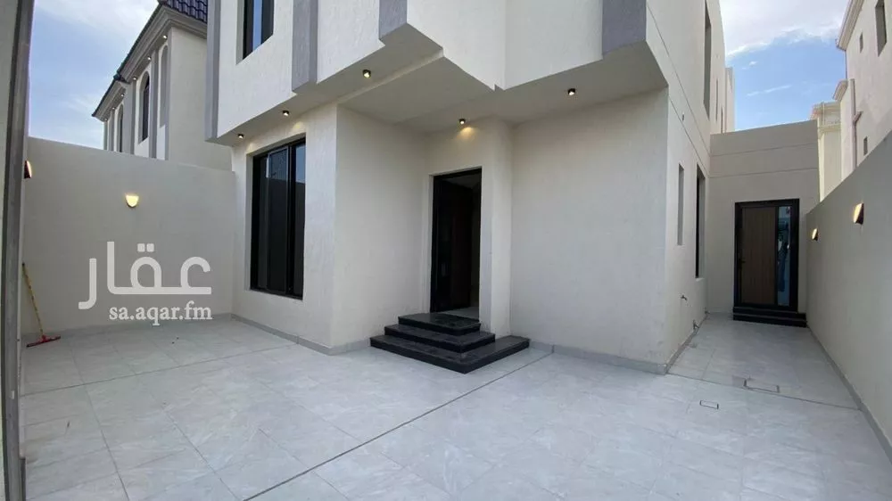 فيلا 6 غرف في الأمواج 5