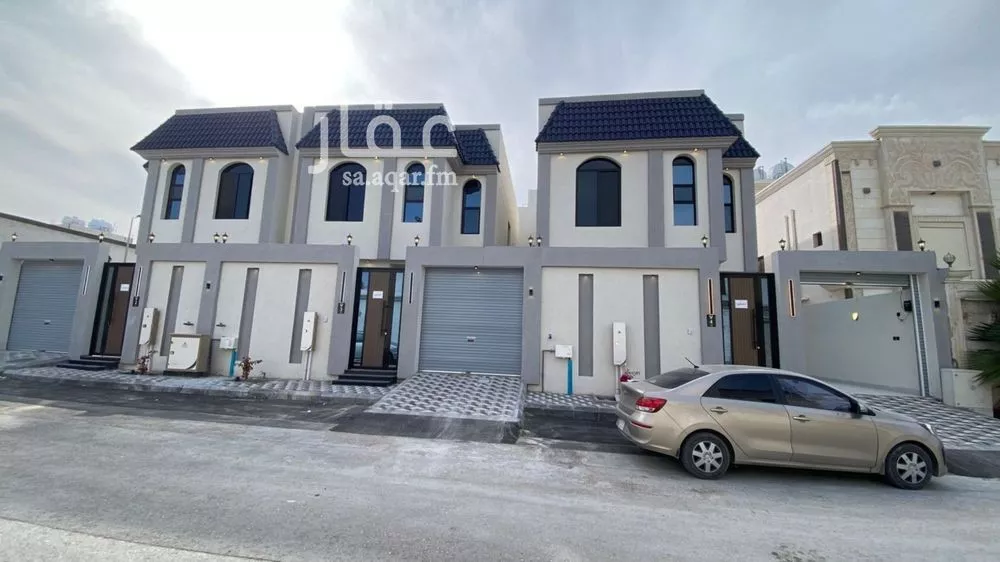 فيلا 6 غرف في الأمواج 9