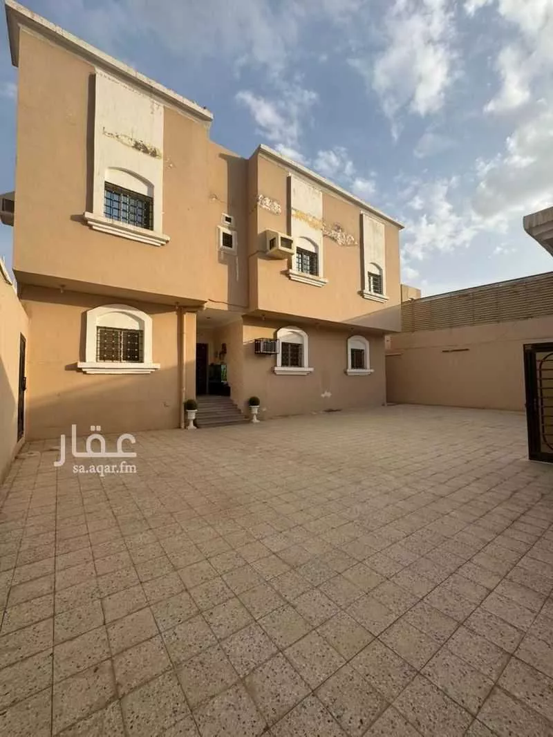 عمارة 800 م² في الروابي 7