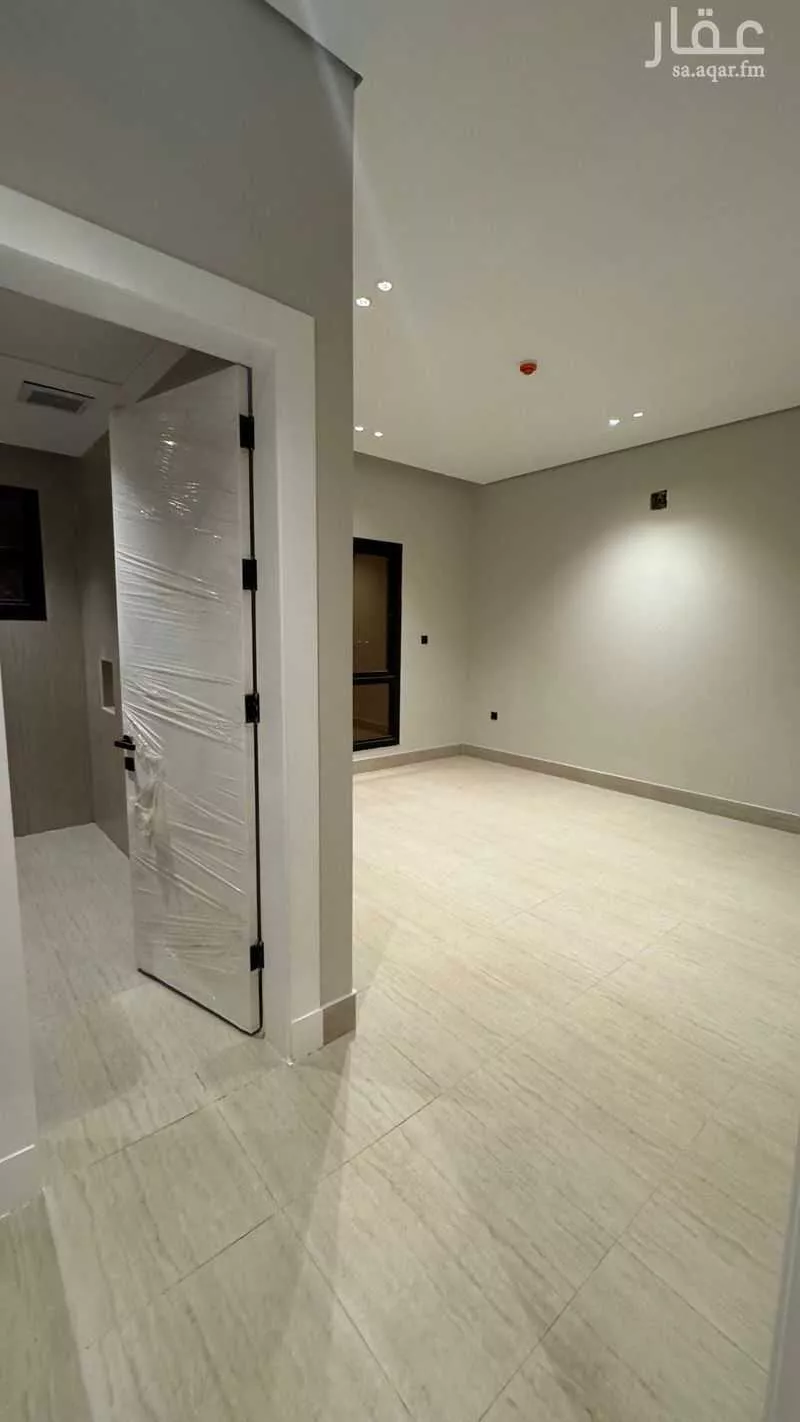 شقة 3 غرف في الرمال 2