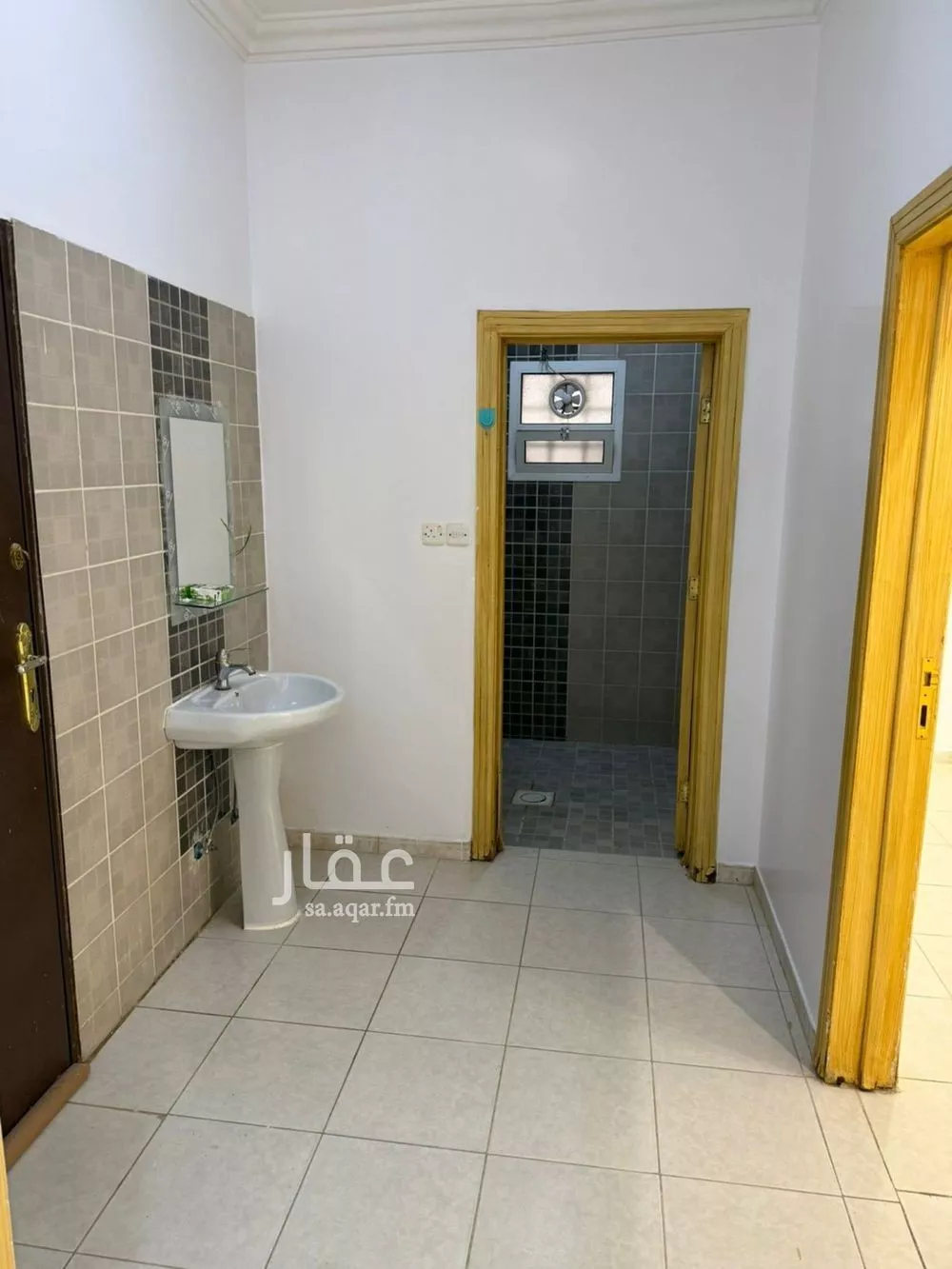 شقة 3 غرف في القادسية 4