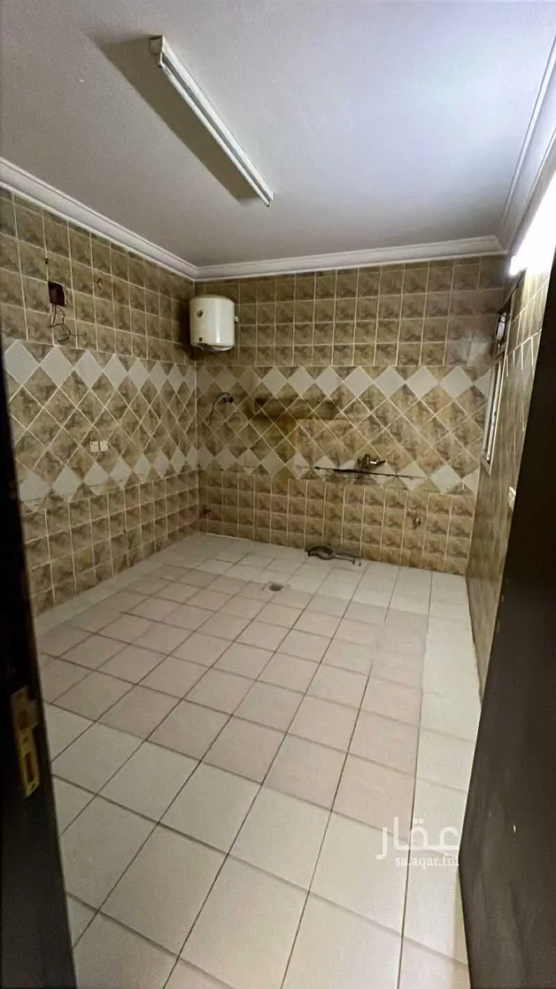 2 bedroom floor in Al Hazm 6