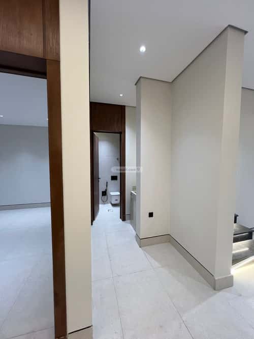 5 bedroom villa in Al Mahdiyyah 1