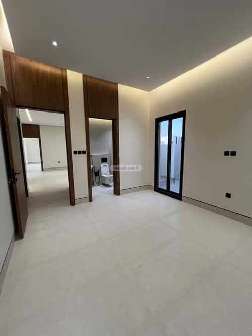5 bedroom villa in Al Mahdiyyah 4