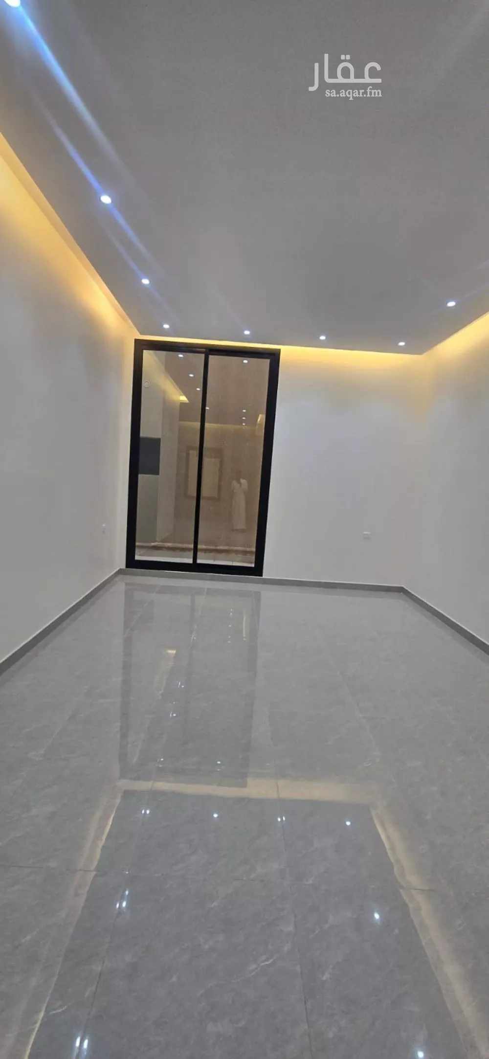 دور 4 غرف في العارض 8