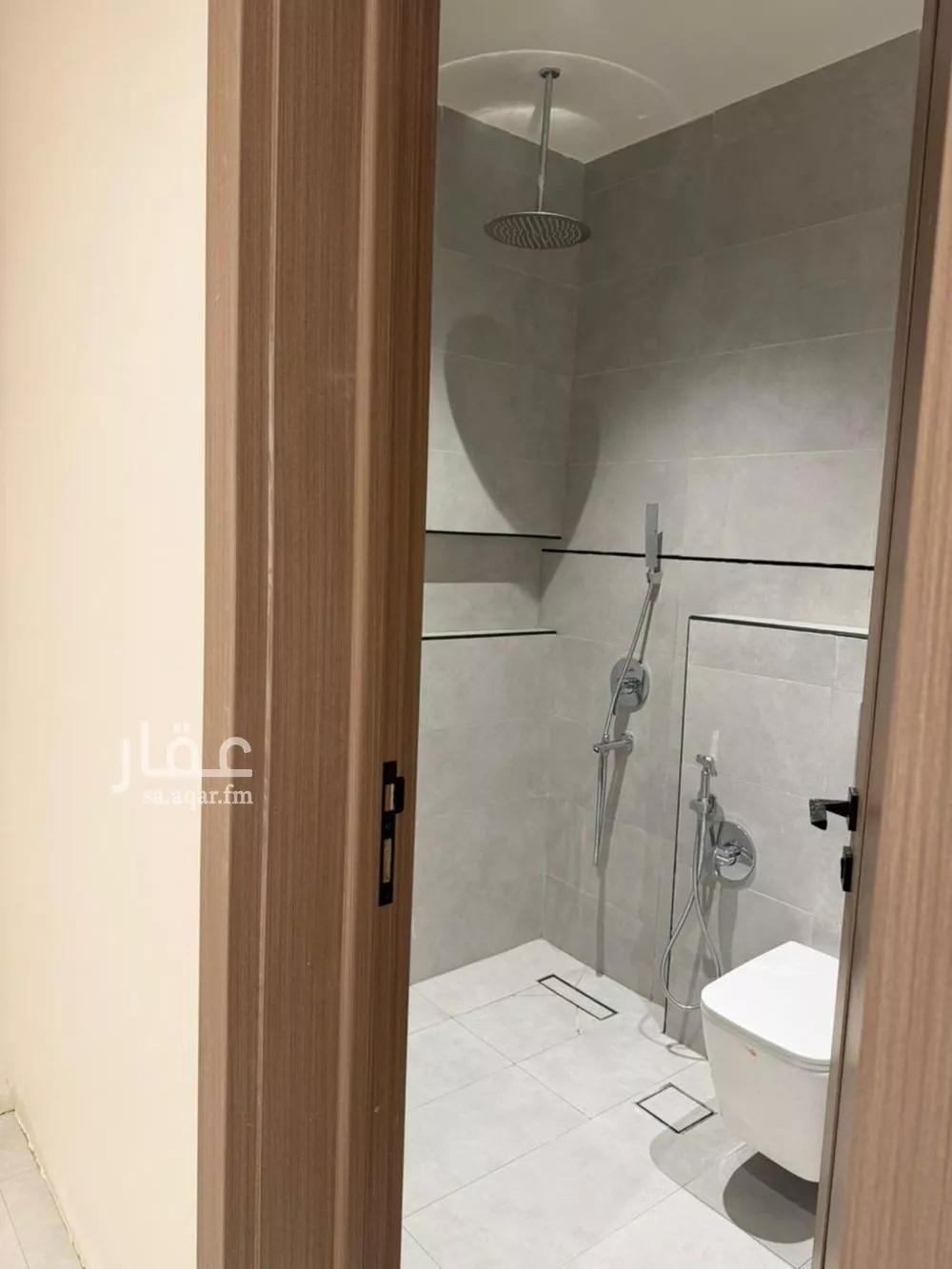 4 bedroom floor in Al Maizilah 5