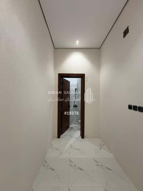 7 bedroom apartment in Al Khaleej 4