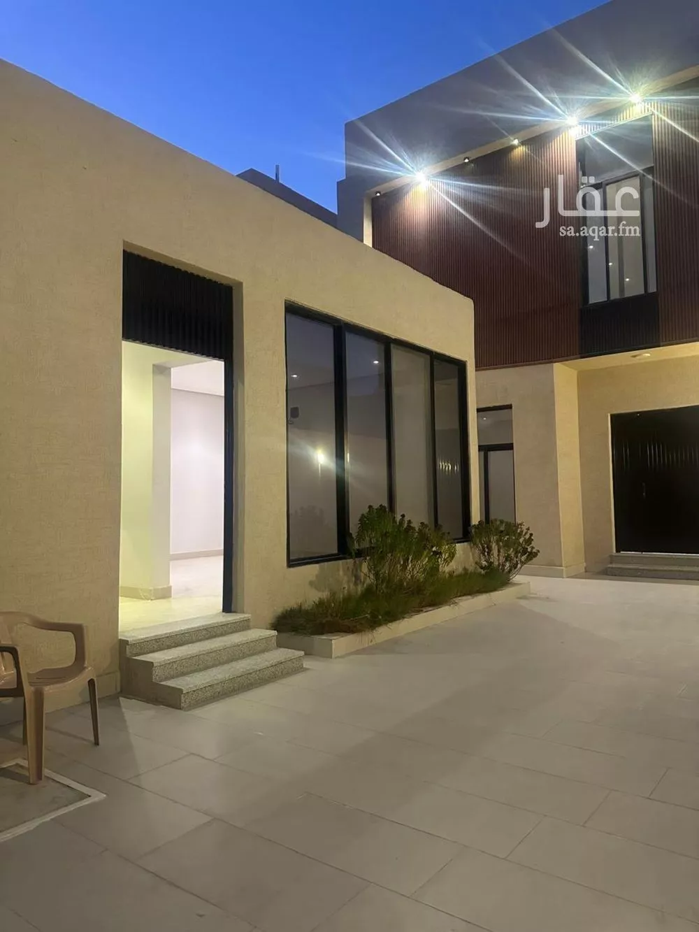 فيلا 8 غرف في الفرسان 2