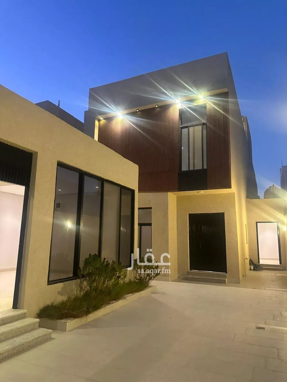 فيلا 8 غرف في الفرسان 6