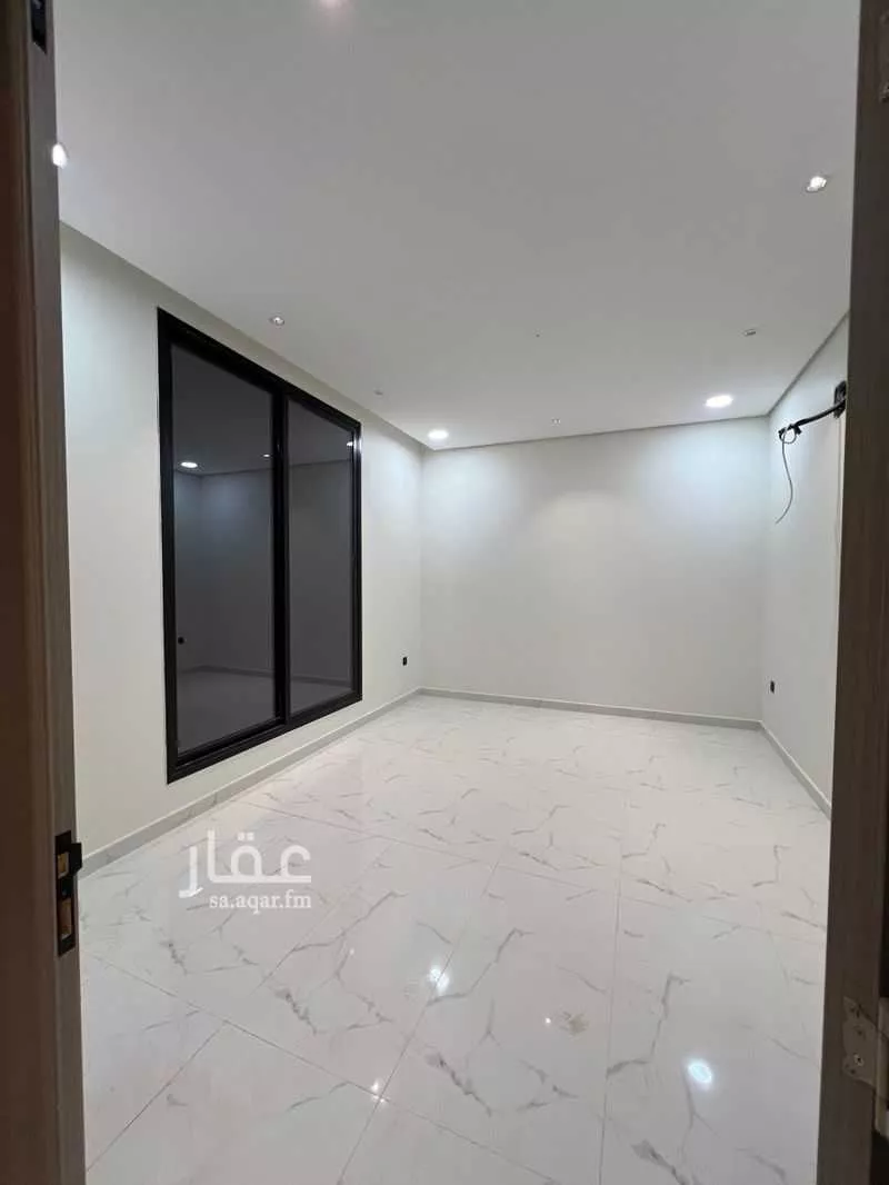 فيلا 5 غرف في الشعلة 7