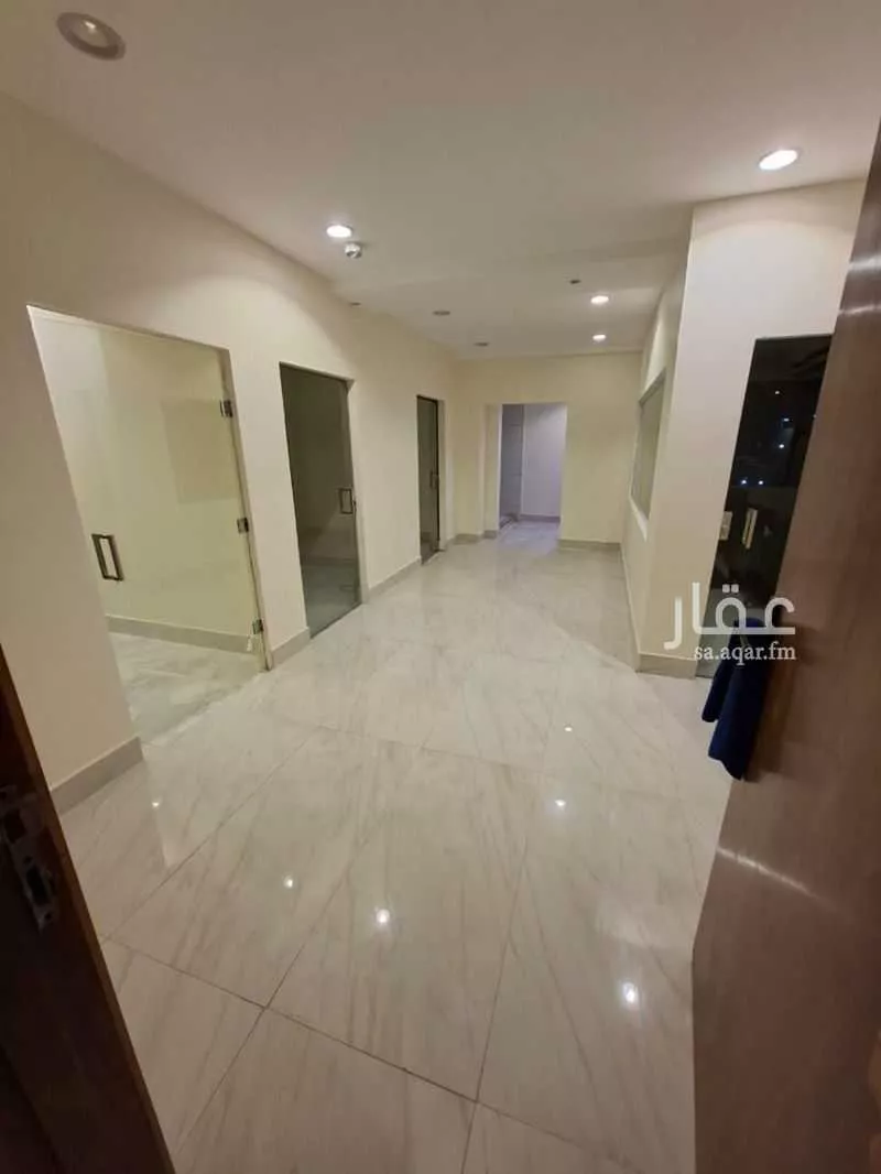 مكتب 312 م² في قرطبة 5