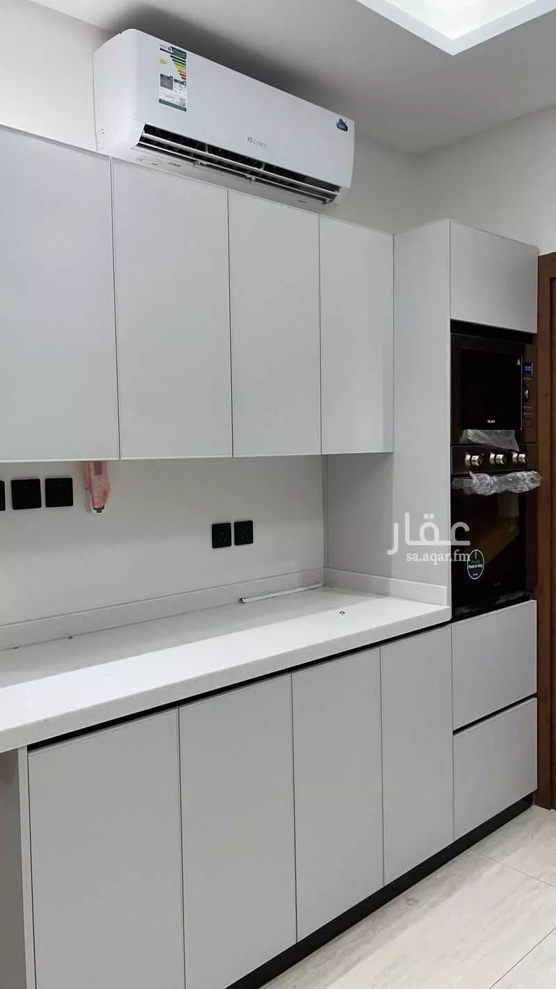 4 bedroom apartment in Batha Quraysh 14