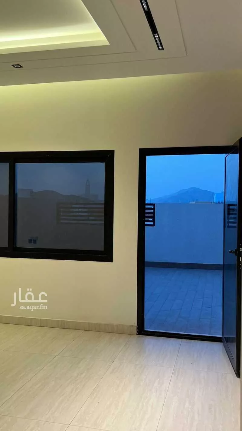 4 bedroom apartment in Batha Quraysh 5