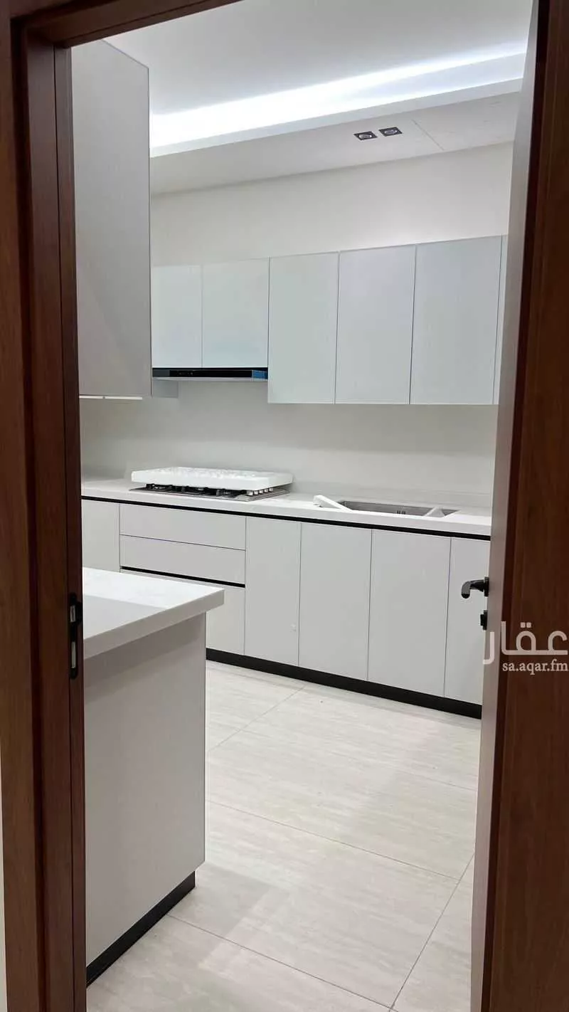 4 bedroom apartment in Batha Quraysh 10