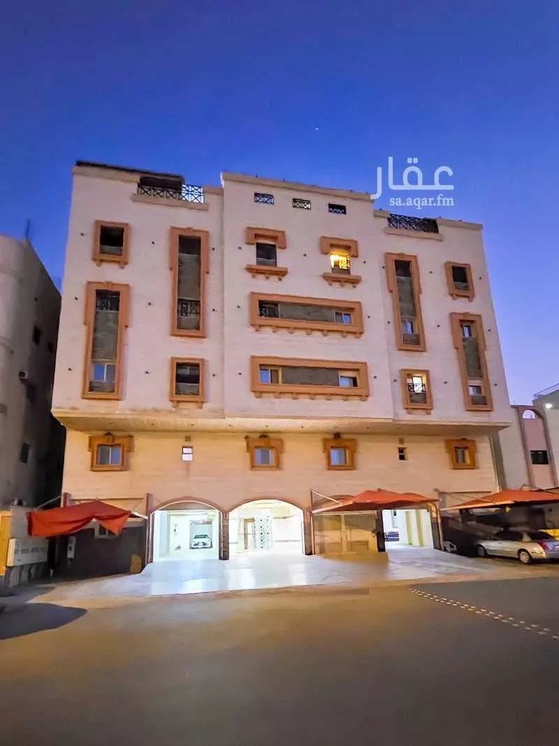 شقة 5 غرف في البحيرات 8