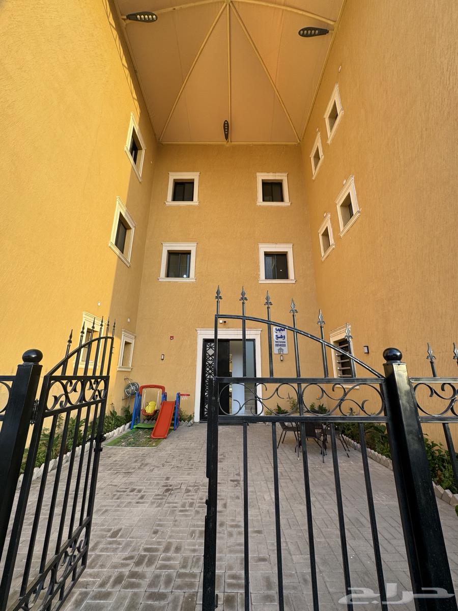 1 bedroom apartment in Dhahrat Laban 9