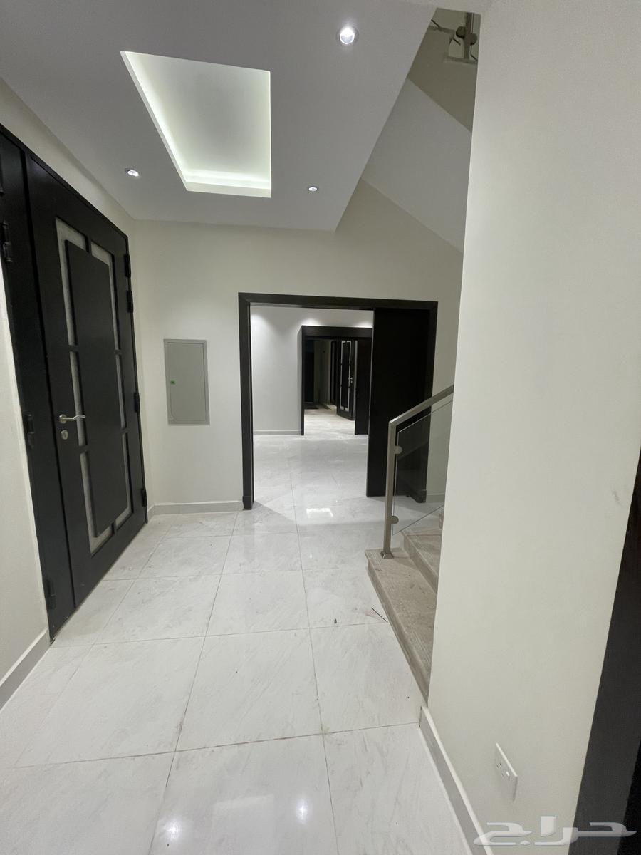 10 bedroom villa in Al Janadriyah 12