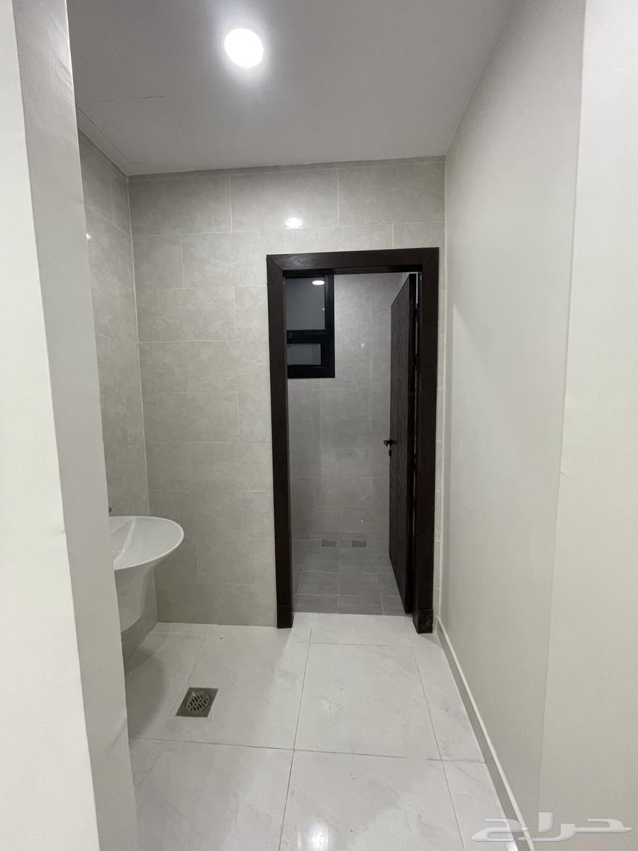 10 bedroom villa in Al Janadriyah 14