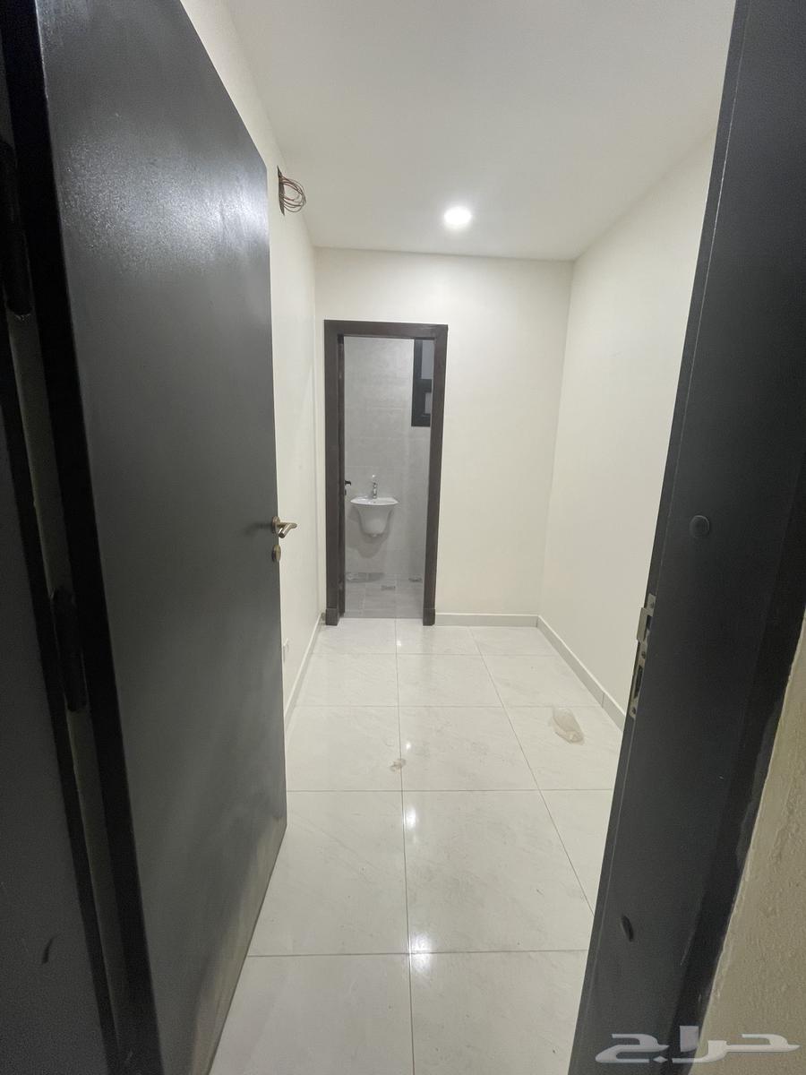 10 bedroom villa in Al Janadriyah 15