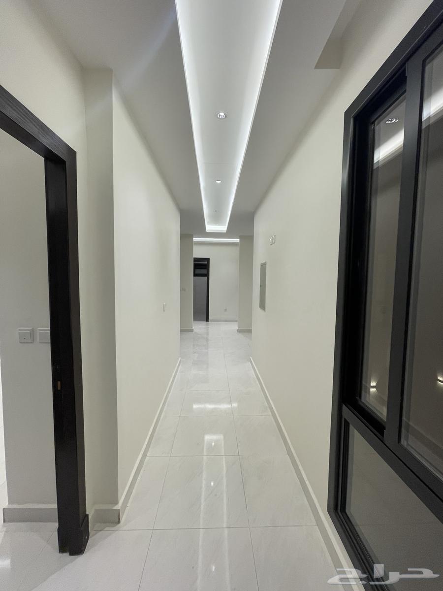 10 bedroom villa in Al Janadriyah 24