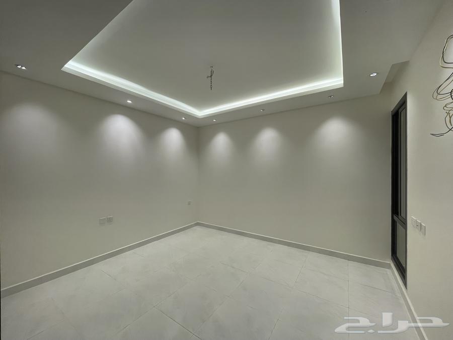 10 bedroom villa in Al Janadriyah 28