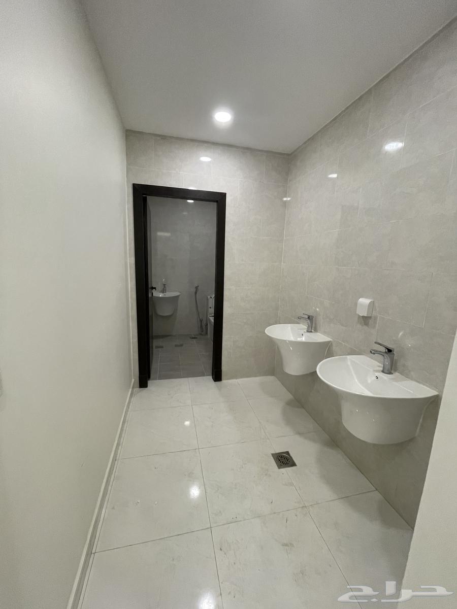 10 bedroom villa in Al Janadriyah 8