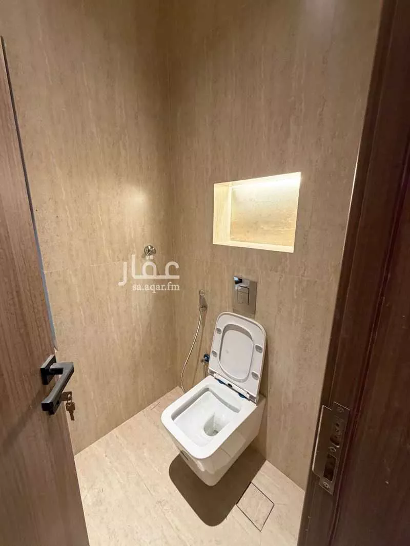 شقة 4 غرف في الفلاح 8