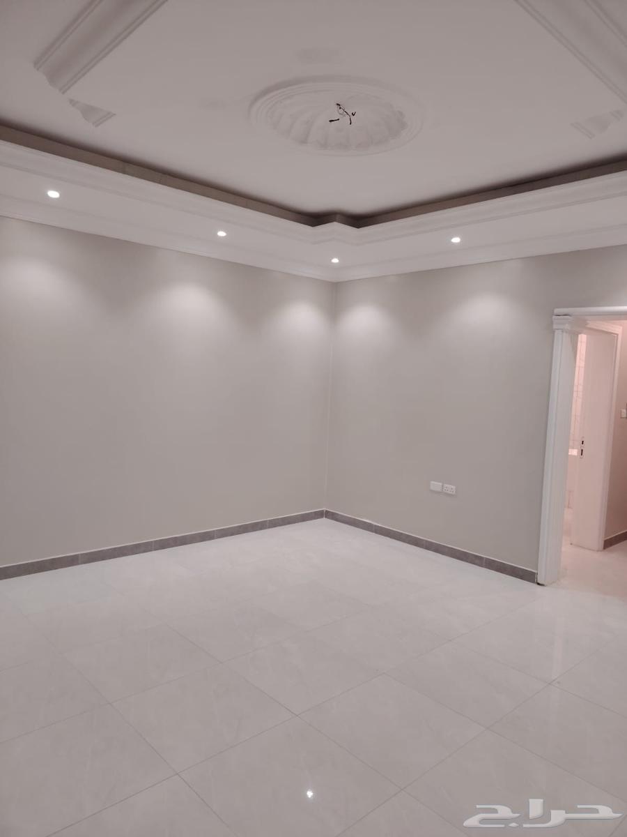 شقة 5 غرف في الصفا 3