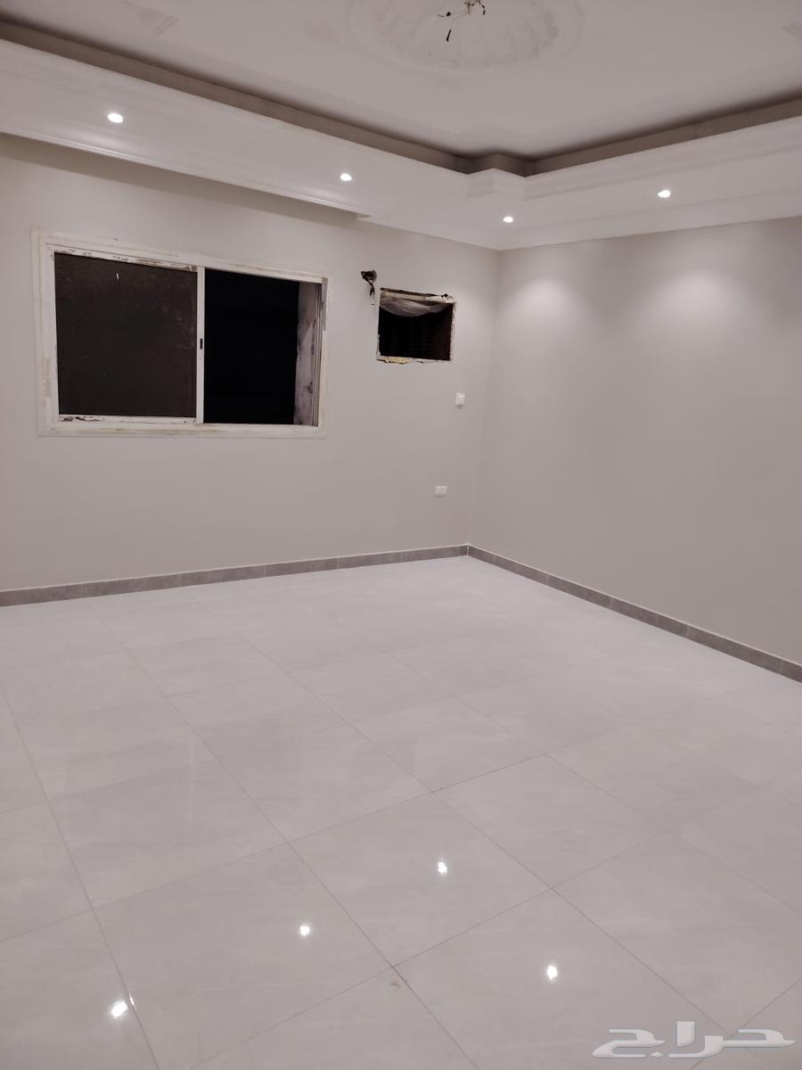 شقة 5 غرف في الصفا 7